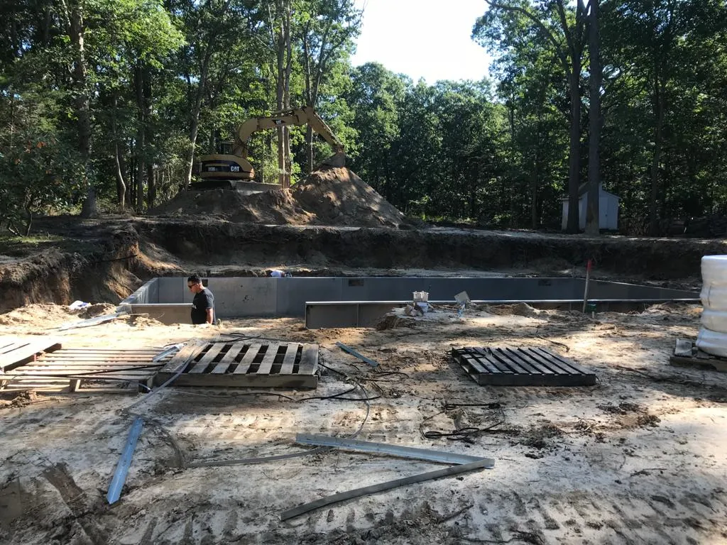 Vinyl Pool Construction